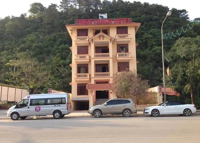 Thien Thach Ha Long